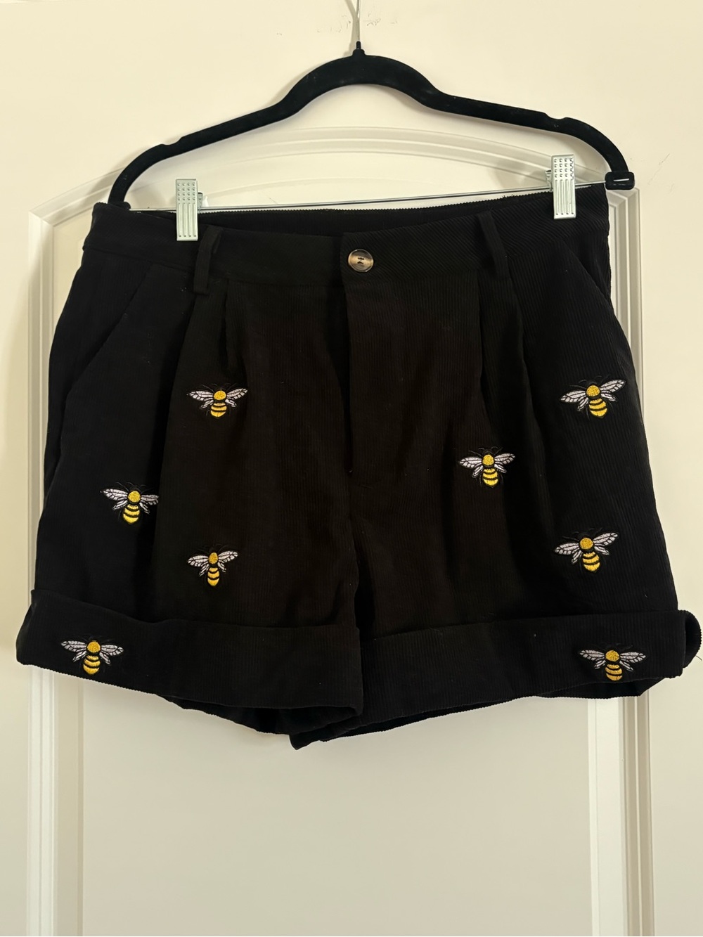 Embroidered Bee Corduroy Shorts